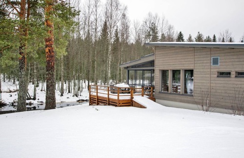 Runni House | Kartanohuoneisto heikki by Interhome