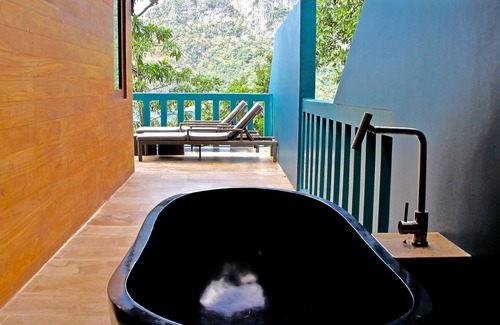 El Nido Villa | KARUNA JOGLO 2 WITH OCEAN VIEW