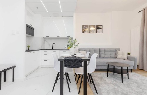 Wola Apartment | Kasprzaka 29 | Apartment with A/C | Remote Work