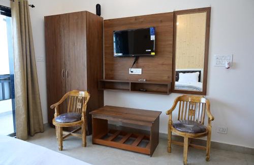 Tehri Hotel | Kasturi Resorts Kanatal