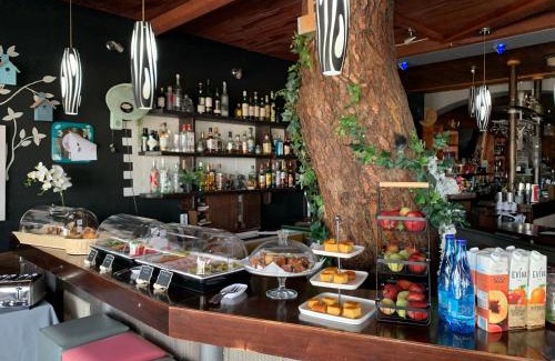 Pefki Apartment | KavirosHome