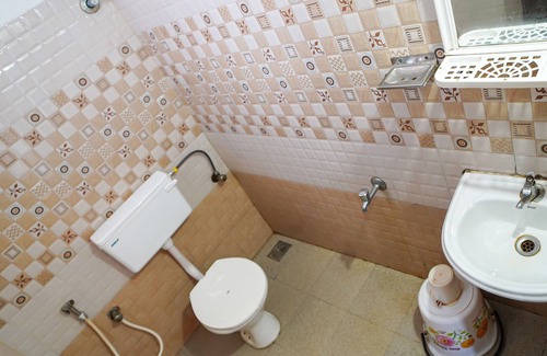 Kaloor House | Kay Kay Residency