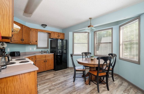 Hardy Cabin | Kayaks-Lakefront Home - Kiwanie Lodge West