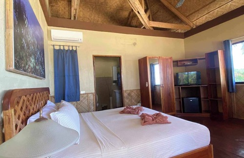 Dimiao Hotel | Kaylaa Beach Resort and Blackeye Brewing