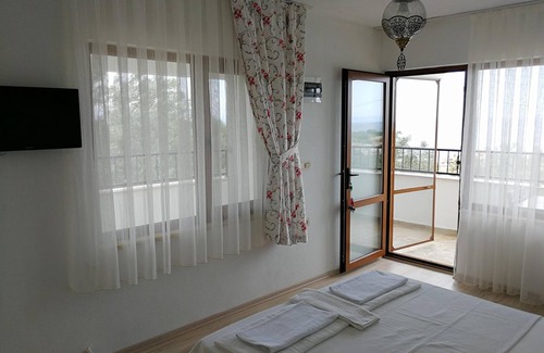 Kucukkuyu Hotel | Kaymak Tepesi Tatil Evi