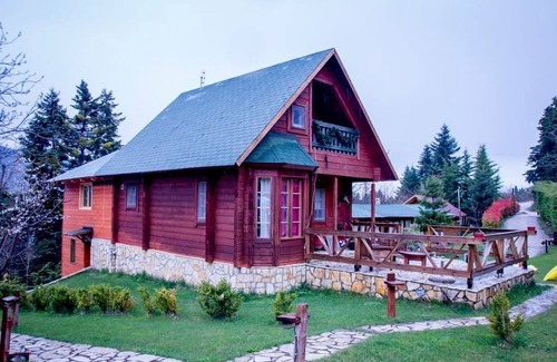 Karpenisi Ski Chalet | kedra Village wooden chalet in the mountain me iamatika loytra with thermal spas