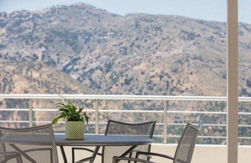 Orne Villa | "Kedros Villa" a luxury touch