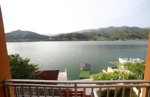 Konjic Villa | Keep calm Lake edition