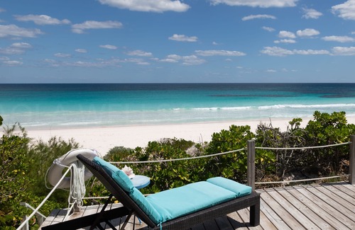 Dunmore Town House | KELLY KREST, BEACH FRONT WITH STUNNING VIEWS OF GORGEOUS PINK SANDS BEACH