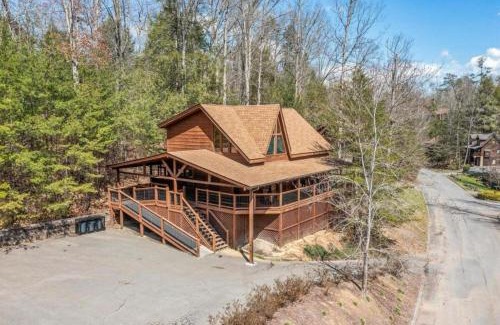Pigeon Forge House | Kelly's Cozy Cabin 4 bedroom Parkway