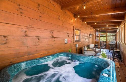Pigeon Forge House | Kelly's Cozy Cabin 4 bedroom Parkway