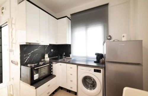 Thessaloniki Apartment | Kellys Μαγική Αυλή