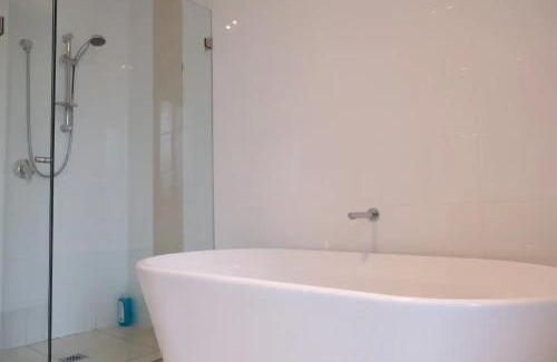 Kellyville House | Kellyvile Delight 5BrHouseParkingShopping Center