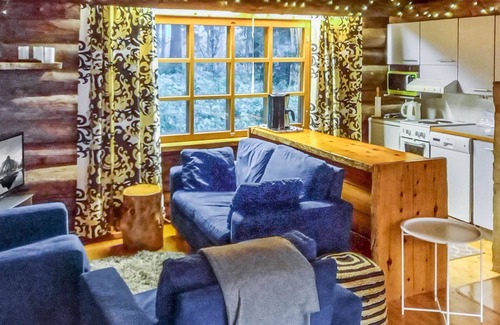 Tahkovuori House | Kelosyväri 17 by Interhome