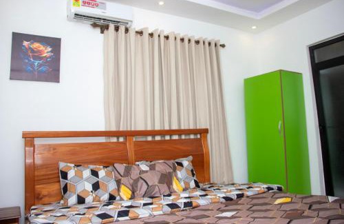 Oyarifa House | Kenest Villa - 3 Master-Bedrooms