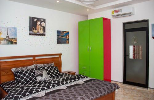 Oyarifa House | Kenest Villa - 3 Master-Bedrooms
