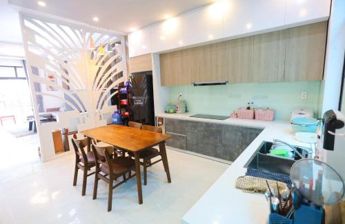 Huong Thuy House | KenppiC Homestay-Đậu nhiều ô tô