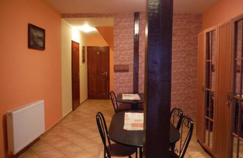 Oroshaza House | Kertvárosi Vendégház