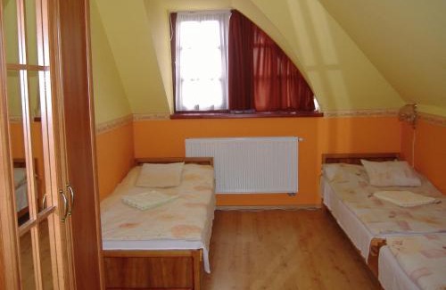 Oroshaza House | Kertvárosi Vendégház