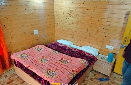 Pahalgam House | Kesar Guest House, Pahalgam
