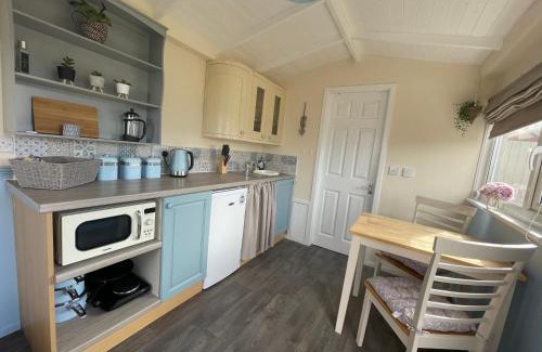Finstown Apartment | Kevara Shepherds Hut