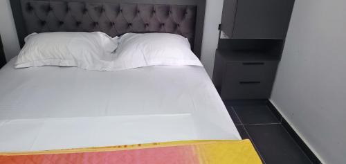 Shengjin Apartment | Kevin&Elisa Your home!