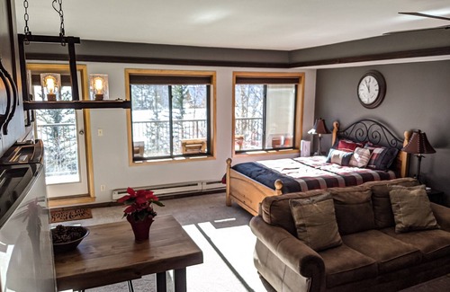 Mountain House Condo | Keystone Condo Next to Lifts & Shuttle Stop, Private Balcony w/Great Views!