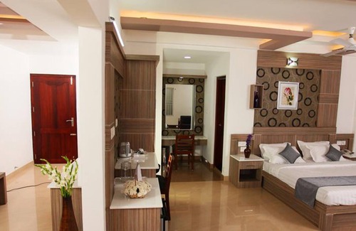 Thodupuzha Hotel | Kgees Noah Ark