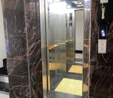 District 12 Hotel | Khách Sạn Hoa Phượng