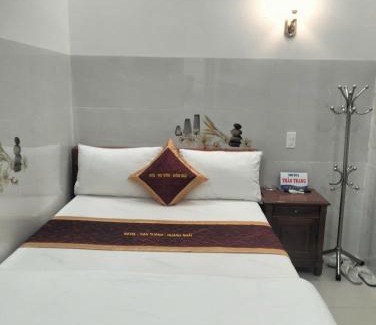 Binh Son Hotel | Khách sạn Thảo Trang