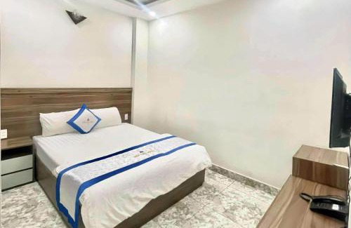 District 12 Hotel | Khách Sạn Trần Long