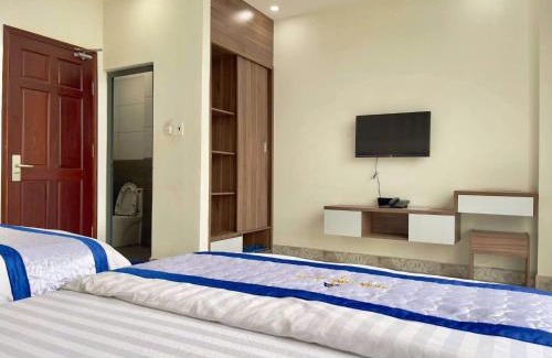 District 12 Hotel | Khách Sạn Trần Long