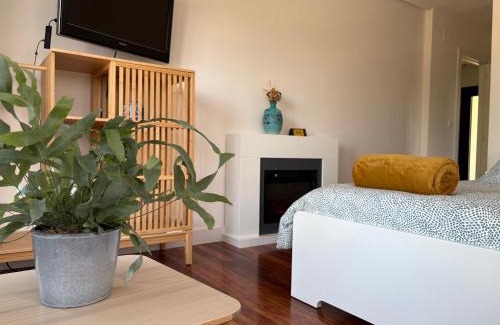 Lezama House | KH Lezama Suites, Breakfast & Laundry LBI00530