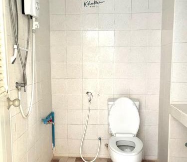 Singhanakhon Hotel | KHAO KIEOW Hotel โรงแรมเขาเขียว