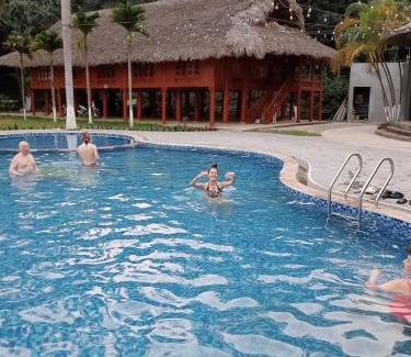 Yen Binh House | Khu nghỉ dưỡng Làng An Bình