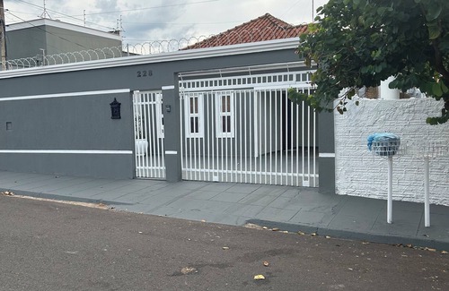 Aracatuba House | Kitinet Edícula Espaçosa Araçatuba/birigui Temporada