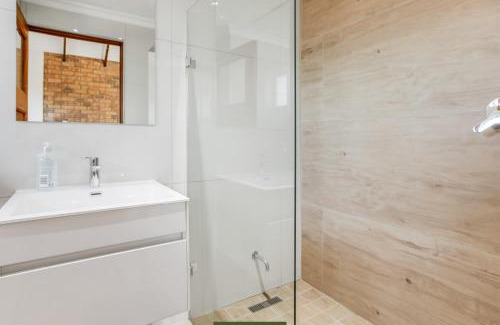 Pinelands House | Kiefern Haus Studio Apartment