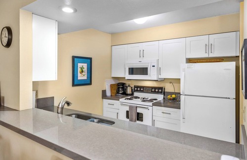 Kihei Condo | Kihei Bay Vista #A-103 Ocean View, Near Beach, A/C and Fans, Great Rates