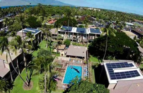 Kihei Condo | Kihei Garden Estates 1B 1BA- Steps to Grocery Stores, Restaurants & Great Beach