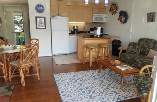 Kihei Condo | KIHEI KAI NANI condo #203- Great Location , Steps to KAMAOLE BEACH II