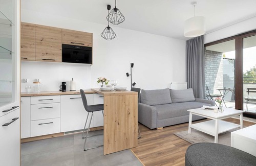 Krowodrza Apartment | Kijowska 5 Kraków | Modern Apartment with Balcony and Desk | Parking