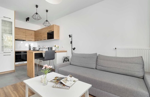 Krowodrza Apartment | Kijowska 5 Kraków | Modern Apartment with Balcony and Desk | Parking