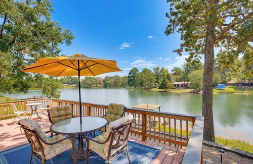 Kilgore Cottage | Kilgore Lakefront Home w/Private Dock & Pier!
