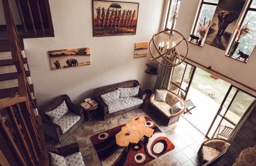 Kilimambogo House | Kilihouse Bb Large Ensuite Double Bedroom