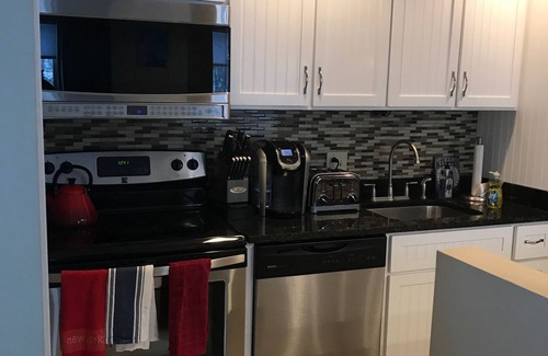 Killington Condo | Killington Condo on Access Road Nicely Renovated Sleeps 6 Very Clean and Chic.