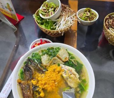 Vinh Yen Hotel | Kim Thanh Hotel, Vinh Phuc - Near Heron Lake Golf, Dam Vac