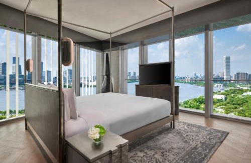 Pudong Hotel | Kimpton Qiantan Shanghai by IHG