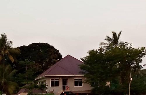 Kigamboni Hotel | KimyaKimya Pub & Lodge