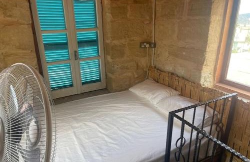 Cyprus House | King's Hill Traditional House