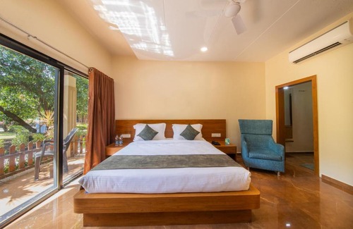 Talala Resort | King's Kraft Pinewood Sasan Gir